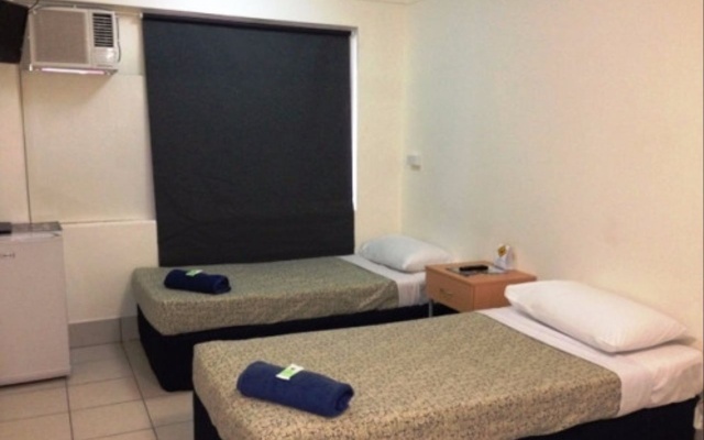 Hi Way Inn Motel – Guest Rooms – Winnellie