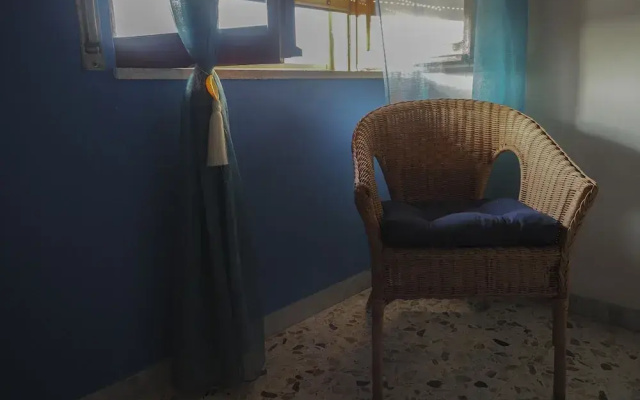 Home Close to the sea With Terrace and Free Parking