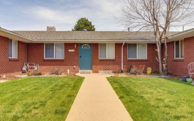 12 Mi to Denver: Golden Vacation Rental!