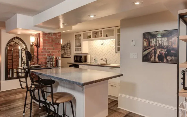 Parker House Suites