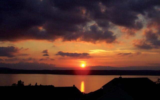 Amazing Home in Dramalj With Wifi and 3 Bedrooms