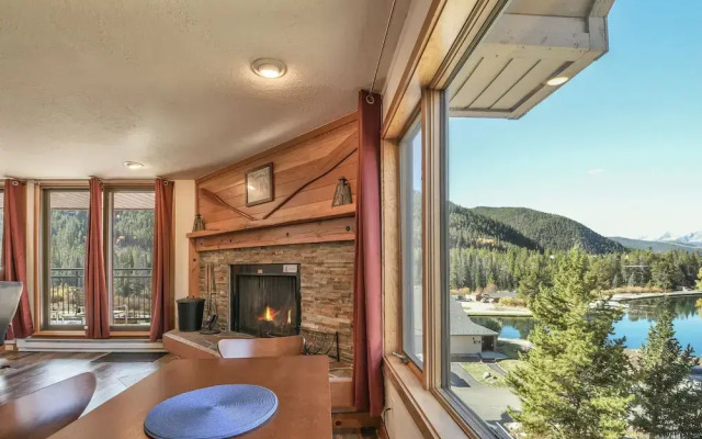 Montezuma 1771 by SummitCove Vacation Lodging
