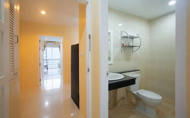 Island Patong Beachfront Apartments