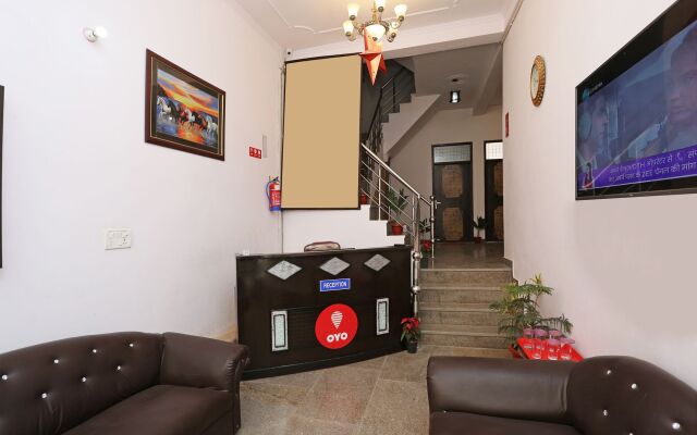 OYO 11504 N D Star Residency