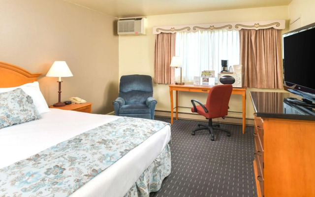 Svendsgaard's Danish Lodge Americas Best Value Inn