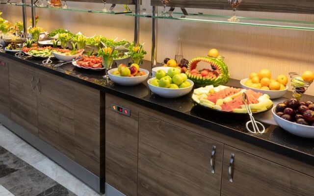 Engin Otel Izmir