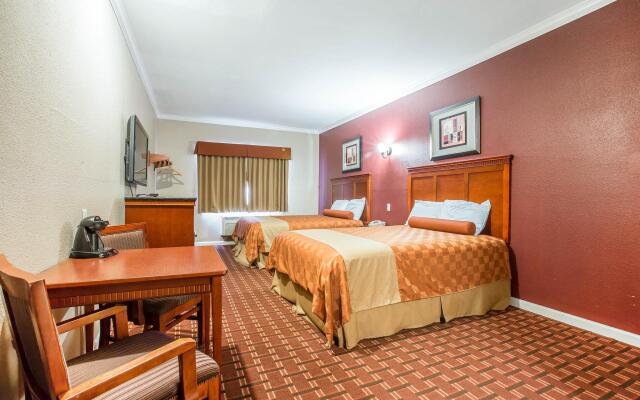 Rodeway Inn & Suites Pasadena