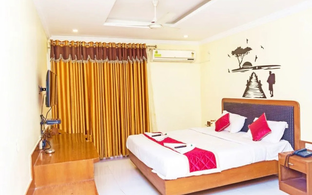 Oyo 27280 Hotel Maya International