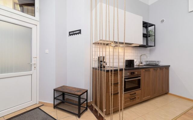 Strzelecka Apartment Cracow by Renters