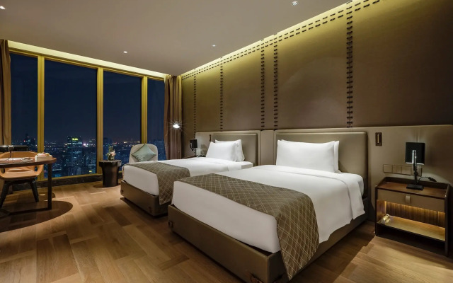 Nanjing Golden Eagle International Hotel