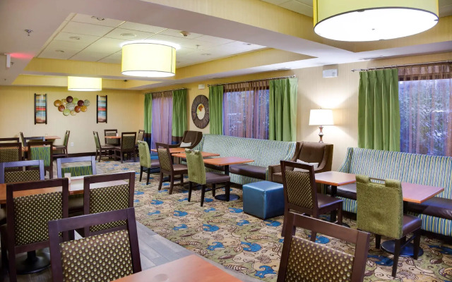 Hampton Inn Harrisonburg - South
