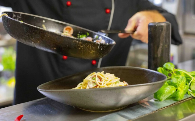 SL'otel im Parforcehaus