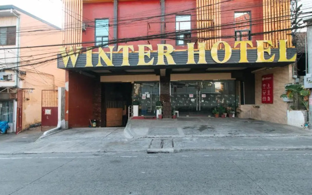 RedDoorz Plus @ Winter Benitez