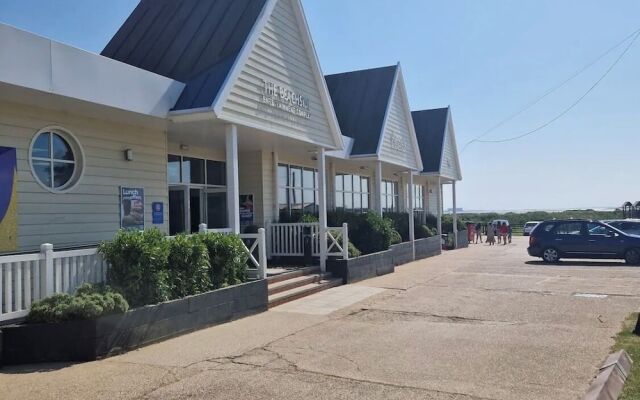 Luxury Static Caravan Sleeps 6 Coopers Beach