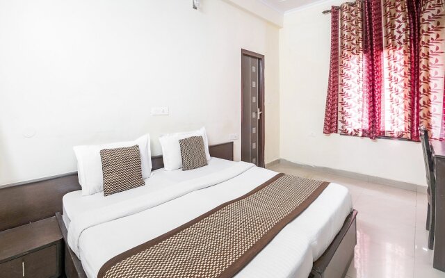 OYO 15929 Comfort Residency