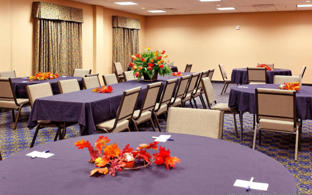 Holiday Inn Express Hotel & Suites Cookeville by IHG