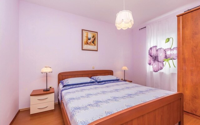 Amazing Home in Cizici With Wifi and 1 Bedrooms