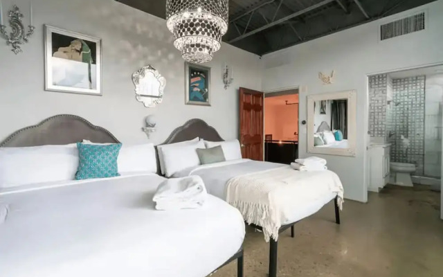 Swanky Townhome