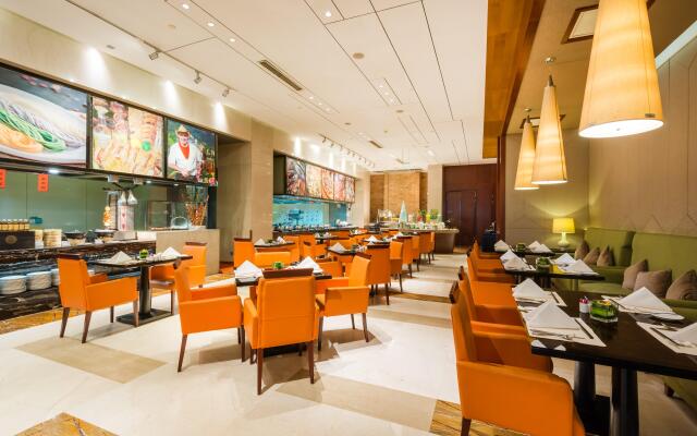 Crowne Plaza Xiangyang by IHG