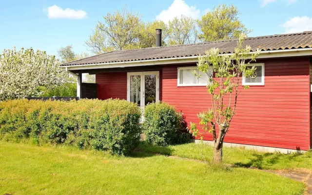 Cushy Holiday Home in Otterup near Sea