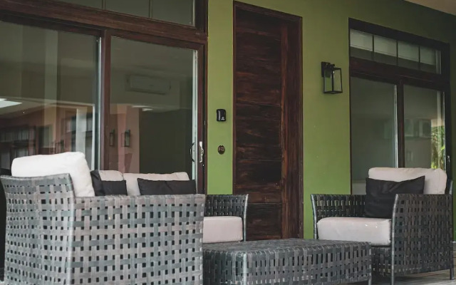 El Sitio Villas