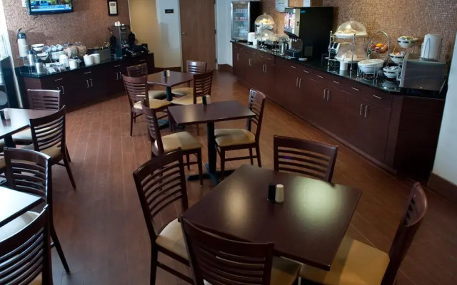 Sleep Inn & Suites Buffalo Airport