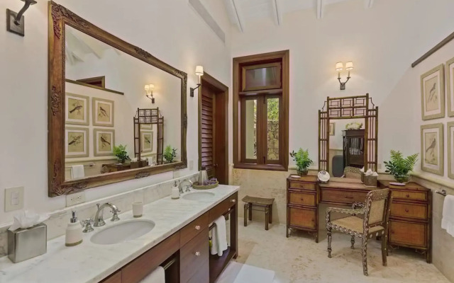 Magnificent Eight Bedroom Holiday Home
