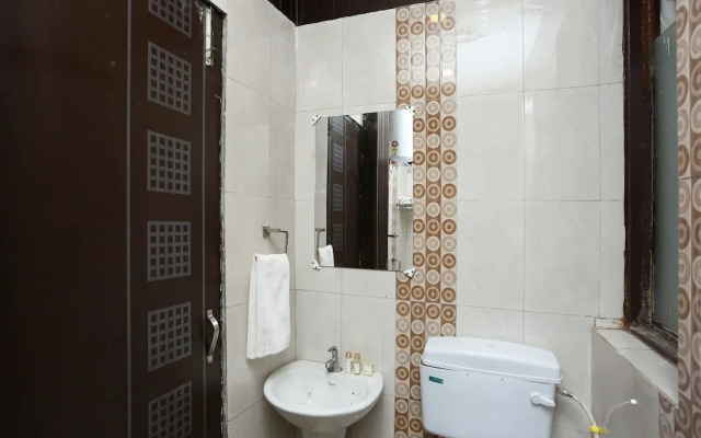 Capital O 24794 Aaryavan Resorts