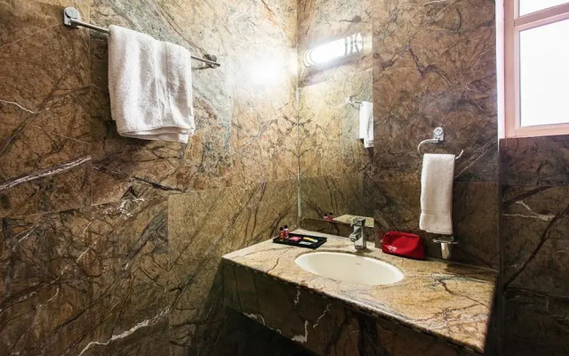 OYO 1006 Hotel Red Fort