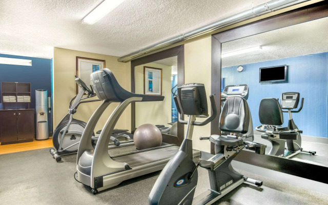Days Inn & Suites by Wyndham Albuquerque North
