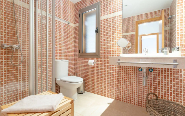 Villa Tamarindos: Large Heated Private Pool, Sea Views, A/C, WiFi