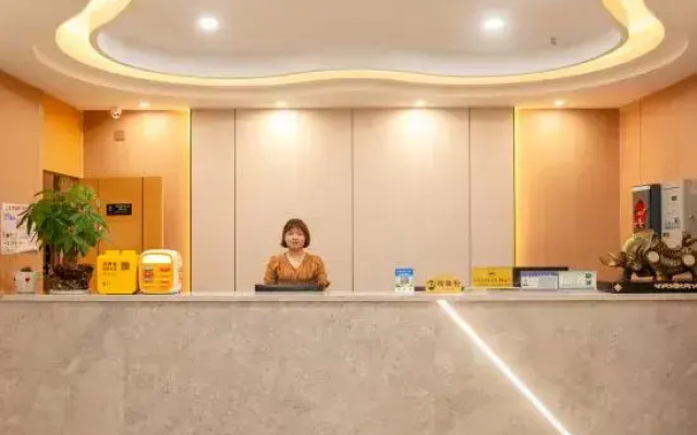 Yuxi Mengzhijia Theme Hotel