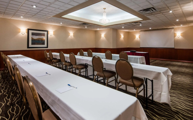 Best Western Plus The Arden Park Hotel
