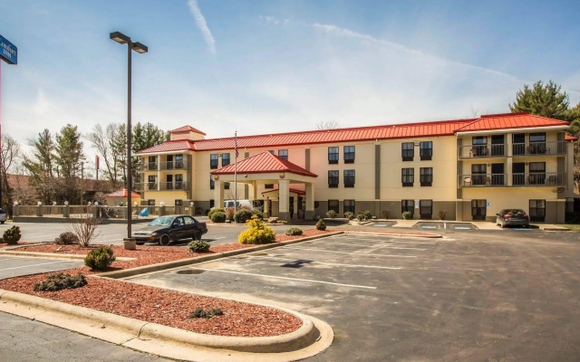 Comfort Inn Biltmore West