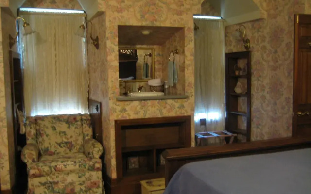 The Gambier House Bed and Breakfast