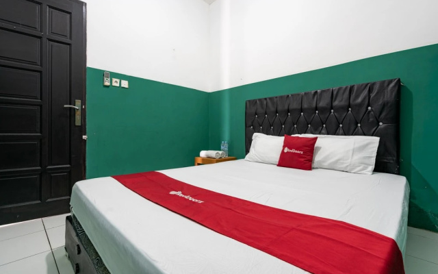 RedDoorz Near Bigmall Samarinda 2