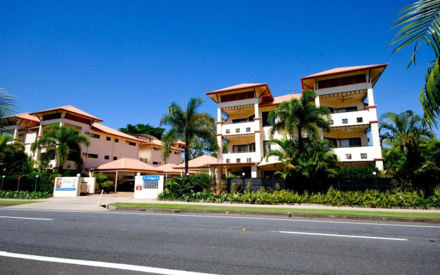 City Plaza Apartments