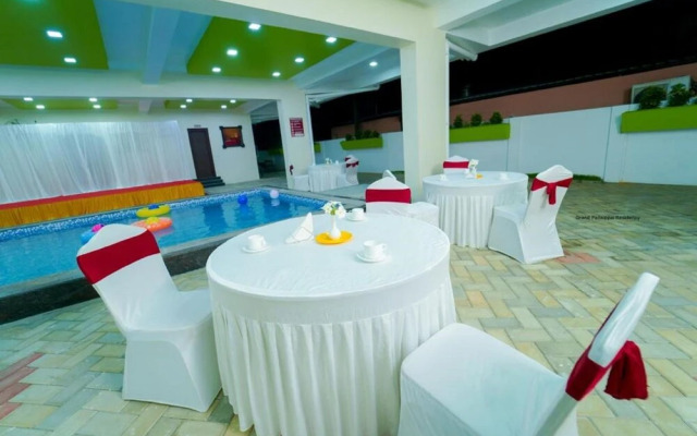 Hotel Grand Padappai Residency