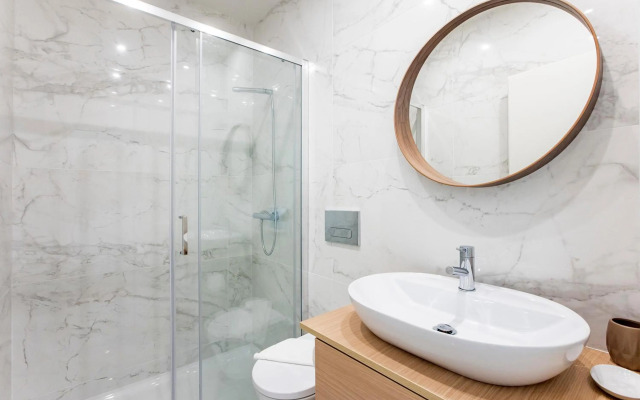 Central Studio w/ Pool, AC & Patio by LovelyStay