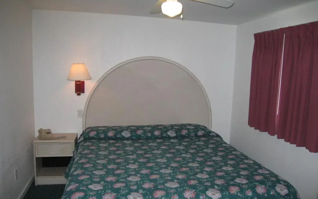 Apollo Resort Motel