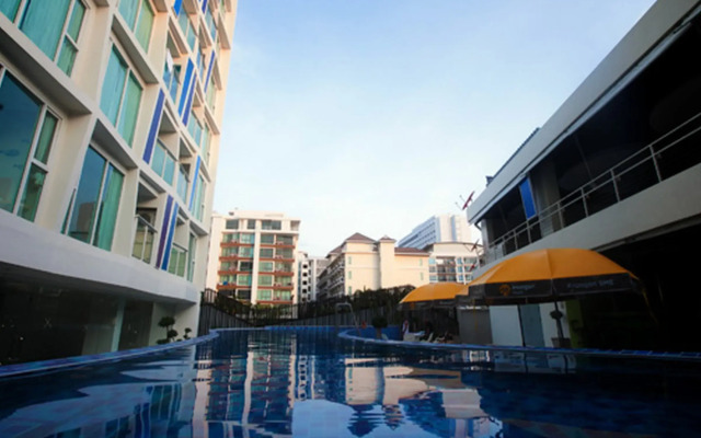 R-Con Blue Ocean Hotel