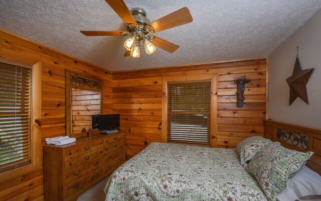 Lucky Bear Lodge 5 Bedroom House