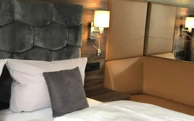 Intergroup Business & Design Hotel