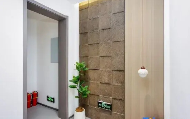 Runkai Homestay (Yingtianmen Branch)