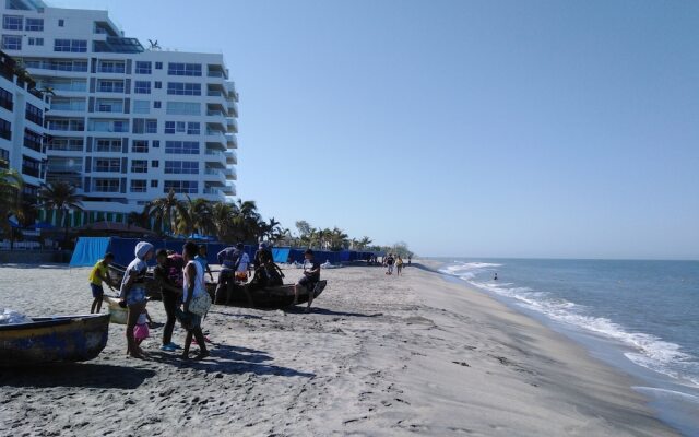 Hotel Los Cristales West Plaza