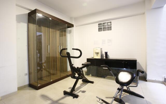 RedDoorz near Cilandak Town Square
