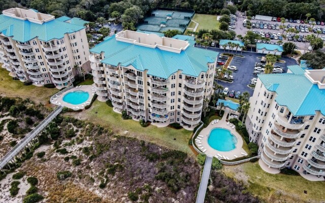 Luxury Condo with Atlantic Ocean View from Private Balcony by RedAwning