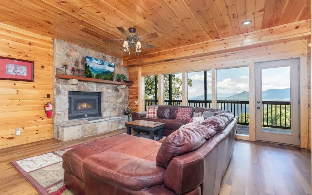 Smoky Mountain High 8 Bedroom Chalet by RedAwning