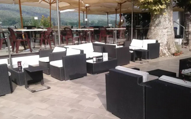 B&B In Riva al Lago
