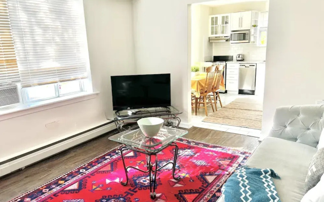 Elegant Brand New Apartment in Central Burlington